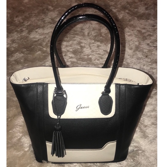 Guess Handbags - Black & Cream Guess Tote Bag. Brand New.
